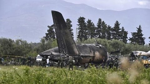 طائرة عسكرية