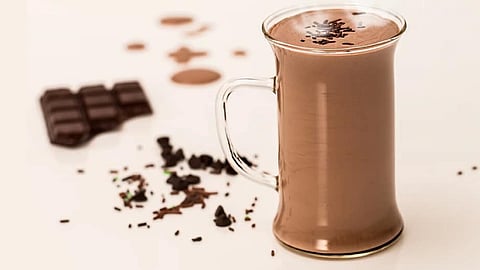 مشروب شوكولاتة دافئ