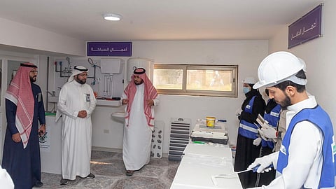 وكيل وزارة الصناعة يزور «ترميم»