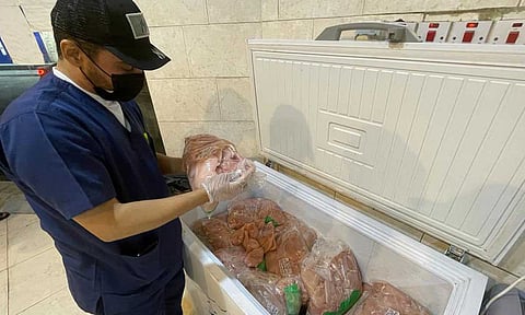 ضبط 300 كجم من اللحوم البيضاء منتهية الصلاحية في الأحساء