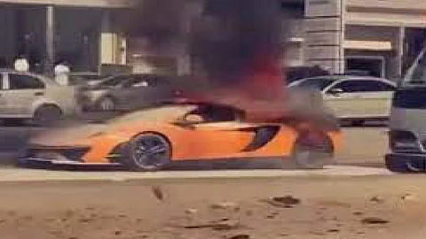 السيارة التي تم حرقها في جدة