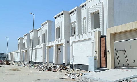 مباني تحت الإنشاء