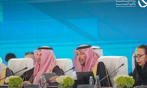 وزير الصناعة والثروة المعدنية بندر الخريف