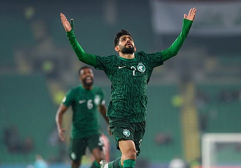 الأخضر يفوز على اليمن 2-0 في أولى مباراياته بـ «خليجي 25» (فيديو وصور)