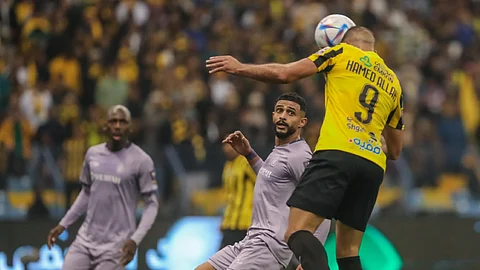 الاتحاد يفوز على النصر