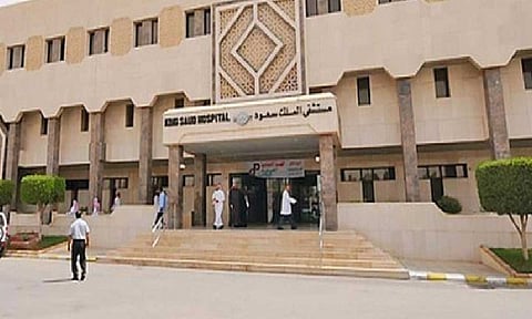 جراحة دقيقة تنجح في استئصال ورم من مخ مريض بمستشفى الملك سعود