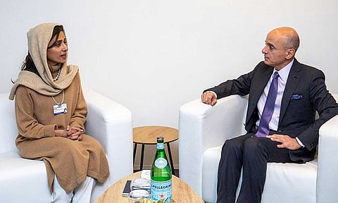 وزير الدولة للشؤون الخارجية يلتقي نظيرته الباكستانية على هامش منتدى دافوس