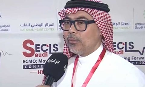 بالفيديو.. طبيب سعودي يكشف أهمية تقنية «الإكيمو» لعلاج الفشل الرئوي والقلب