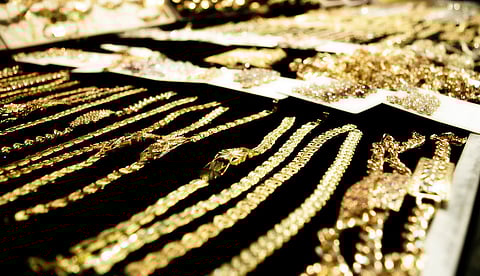 مشغولات ذهبية – أرشيفية