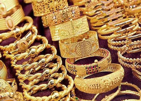 عيار 21 ينخفض لـ193.69 ريال.. تراجع سعر الذهب الآن في السعودية