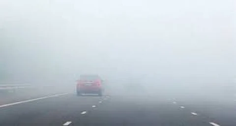 ضباب يؤثر على الرؤية