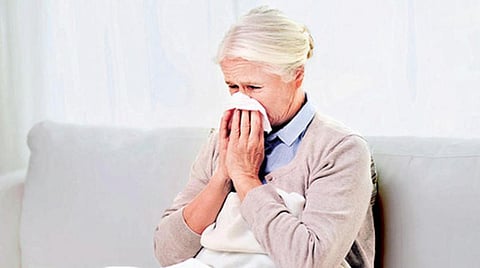 كيف يمكن وقاية كبار السن من الإنفلونزا الموسمية ومضاعفاتها؟