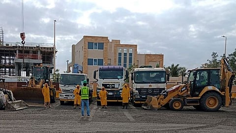 تنفيذ أعمال مشروع حلول تصريف مياه الأمطار