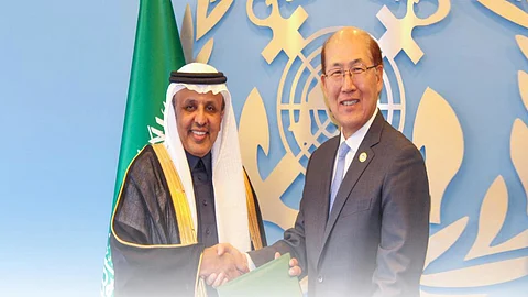 الأمين العام للمنظمة البحرية الدولية مع رئيس الهيئة العامة للنقل