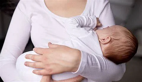 فوائد الرضاعة الطبيعية