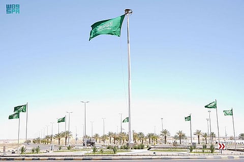 أمانة الجوف تشارك في احتفالات يوم العَلم بـ13500 راية خضراء