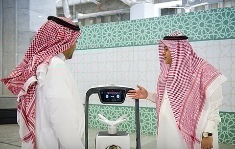 روبوتات ذكية في المسجد الحرام