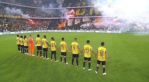 انطلاق كلاسيكو الاتحاد والهلال في كأس خادم الحرمين