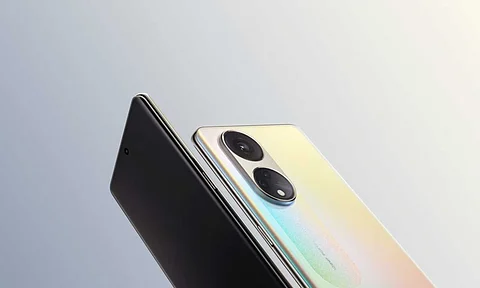 OPPO توفّر شاشة ذات إحساس رائع باللمس في هاتفها الجديد Reno8 T 5G
