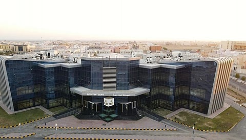 مبنى العيادات الخارجية لمستشفى ينبع العام