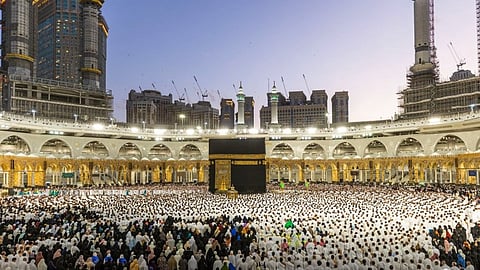 أداء مناسك الحج