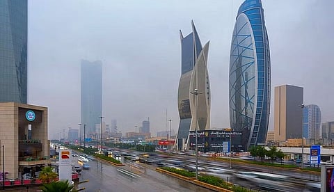 «الأرصاد» ينبه من هطول أمطار غزيرة على الرياض والدرعية