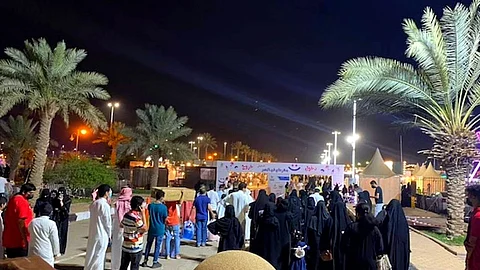 المواطنين يقضون العيد مع عائلاتهم