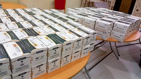 توزيع وجبات الإفطار