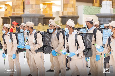 توزيع ماء زمزم بالحرم