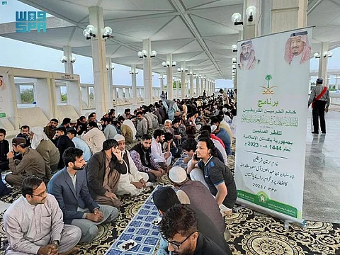 توزيع وجبات إفطار في باكستان