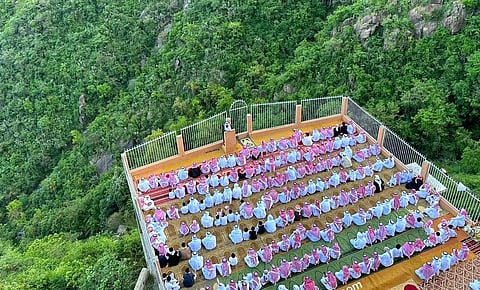 المصلين أثناء الصلاة