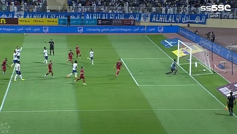 العدالة يفوز على الهلال بثنائية في دوري روشن