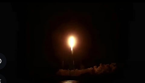 إطلاق القمر الصاعي بدر 8