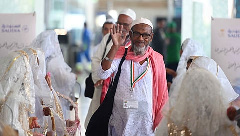 أول أفواج ضيوف الرحمن