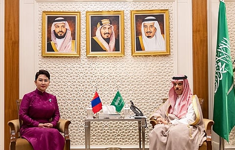 الأمير فيصل بن فرحان يلتقي وزيرة خارجية منغوليا