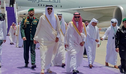 الشيخ تميم بن حمد أمير قطر يصل جدة