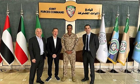 «متحدث التحالف العربي» يستقبل المدير التنفيذي لمؤسسة الدفاع عن الديمقراطيات وعددًا من أعضاء المؤسسة