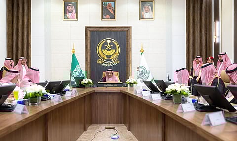 أمير منطقة الباحة خلال اجتماع محافظي المحافظات