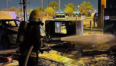 إخماد حريق بمركبة في الرياض