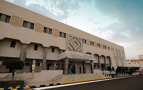 مستشفى الملك سعود بعنيزة