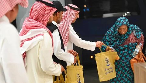 ميناء جدة يستقبل أولى طلائع الحجاج