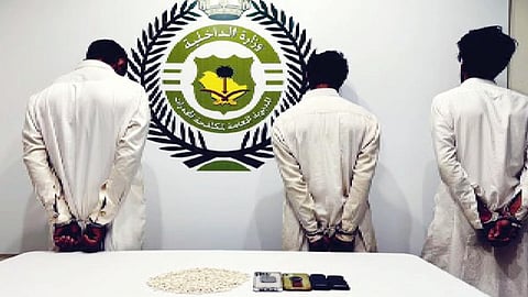 القبض على 3 مواطنين