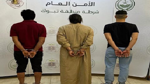 القبض على 3 مواطنين