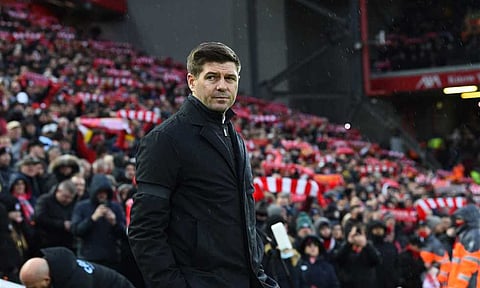 «جيرارد» يصل المملكة تمهيدًا لتدريب نادي الاتفاق