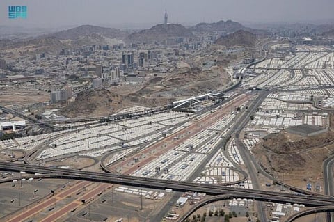 طقس المشاعر المقدسة اليوم.. صحو في مكة المكرمة ومنى