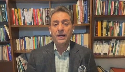 المحلل السياسي الإيراني محمد صادقيان