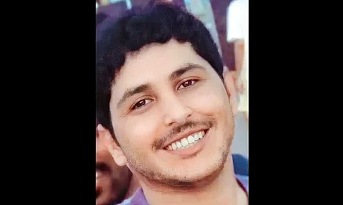 سند جلال الإيداء