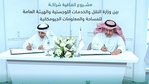 نائب وزير النقل يشهد توقيع اتفاقية الشراكة