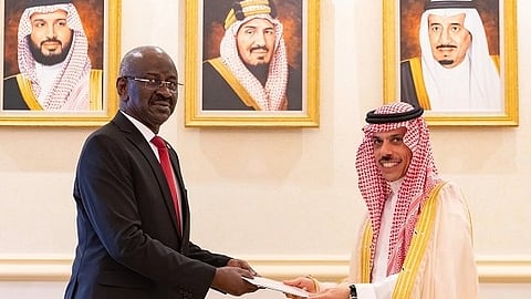 الرسالة تسلمها وزير الخارجية