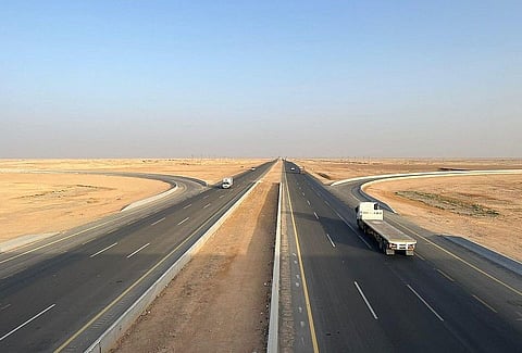 بدء تأهيل طريق الشمال الدولي المارّ بمحافظة رفحاء